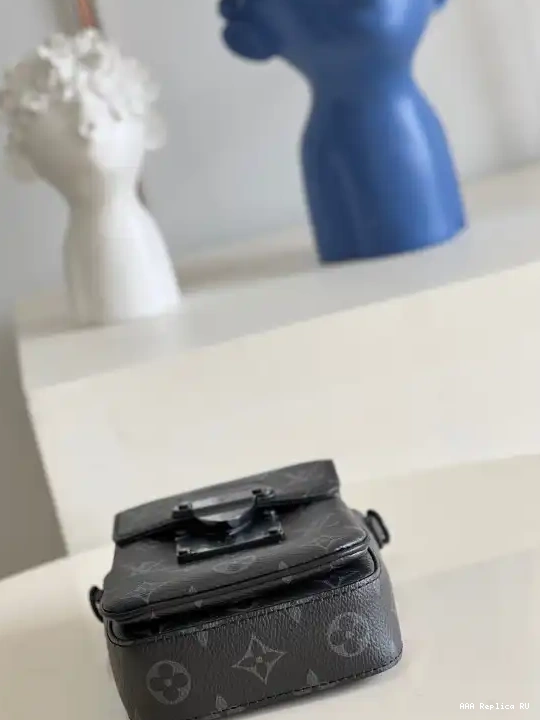 Aaa replica bags LOUIS WEARABLE WALLET VERTICAL S-LOCK VUITTON 0701